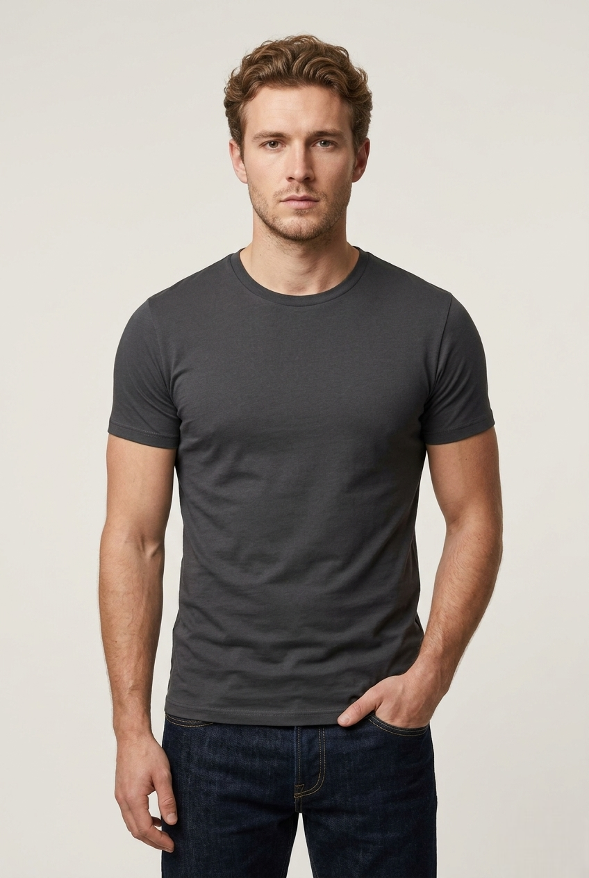 Areila Essential Tee
